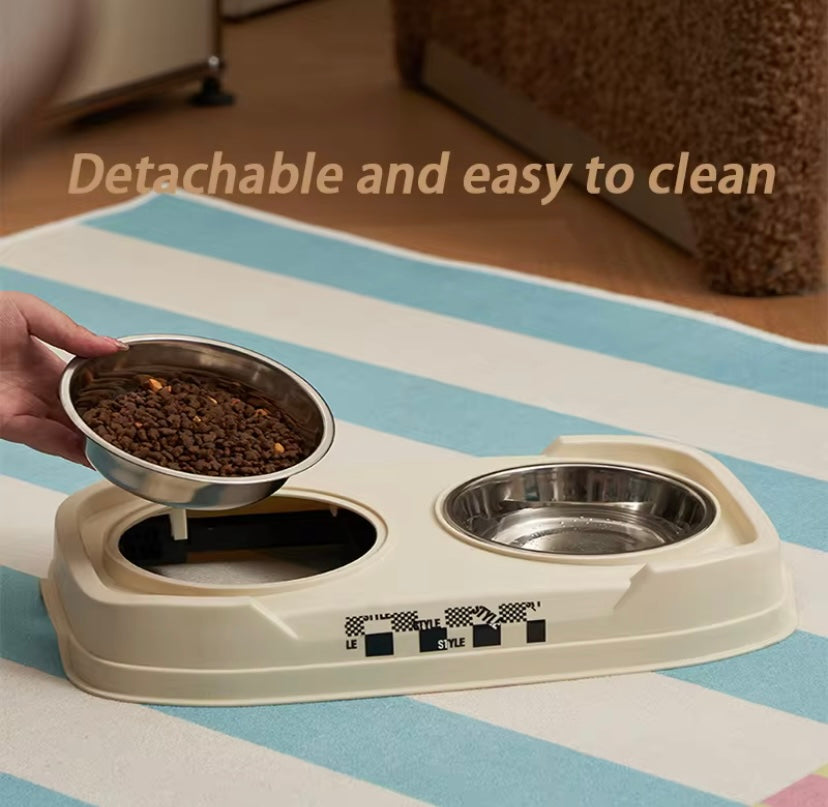 Elevated Dog/Cat Feeder